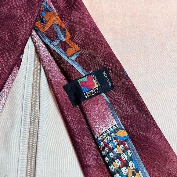 Vintage 1990s, Mickey & Friend Silk tie with Mickey, Goofy and Donald Duck - Picture 4 of 6